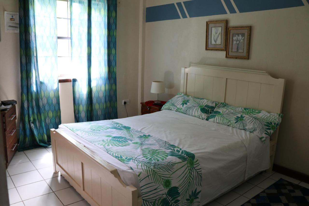 Tropical Breeze Vacation Home And Apartments Gros Islet Exterior foto