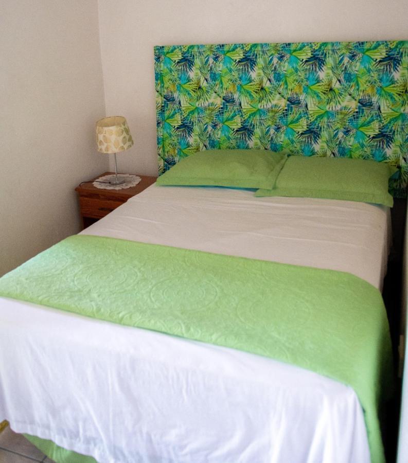 Tropical Breeze Vacation Home And Apartments Gros Islet Exterior foto