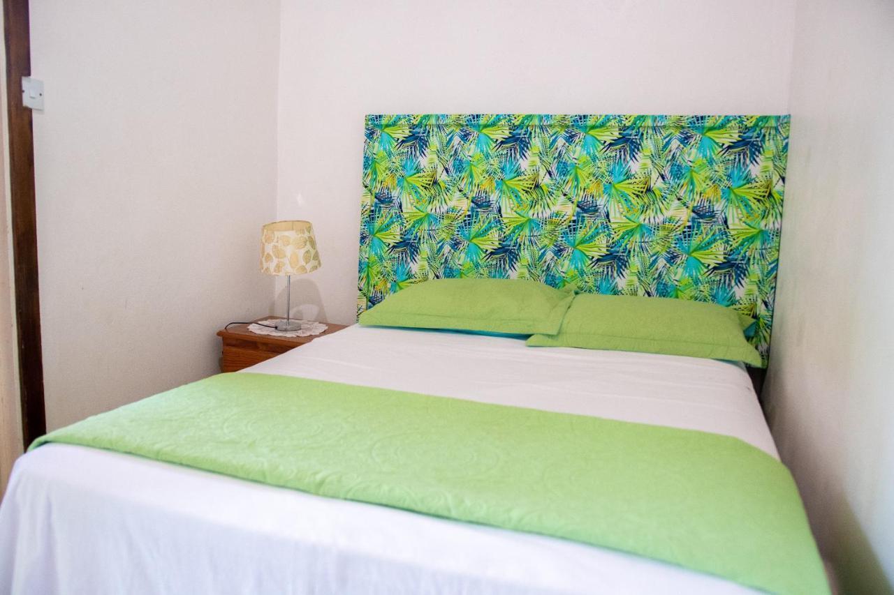 Tropical Breeze Vacation Home And Apartments Gros Islet Exterior foto
