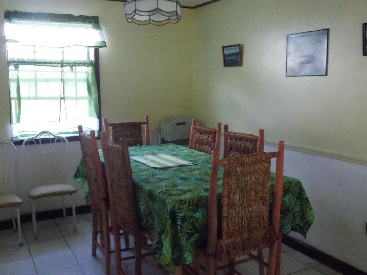 Tropical Breeze Vacation Home And Apartments Gros Islet Exterior foto